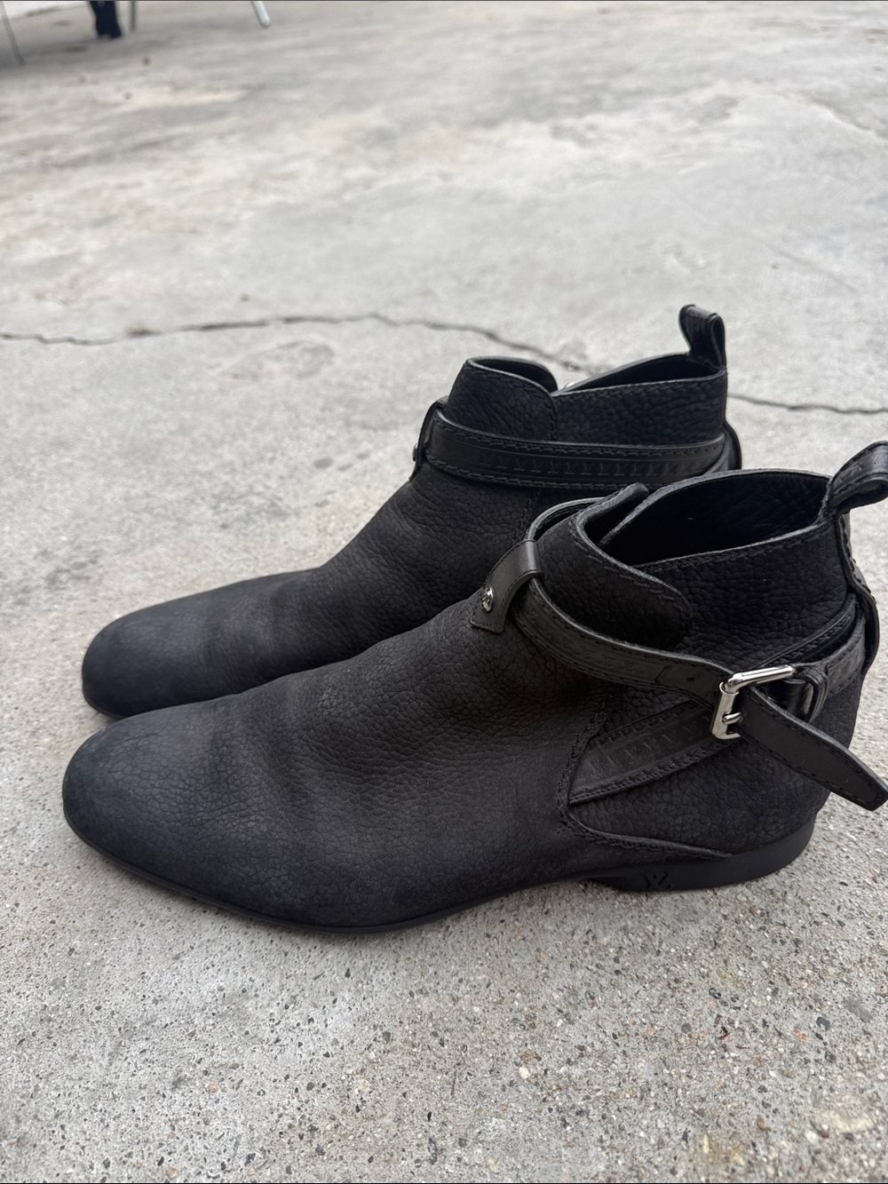 Louis Vuitton Men's Black Suede Cutout Chukka Boots - Picture 3 of 9